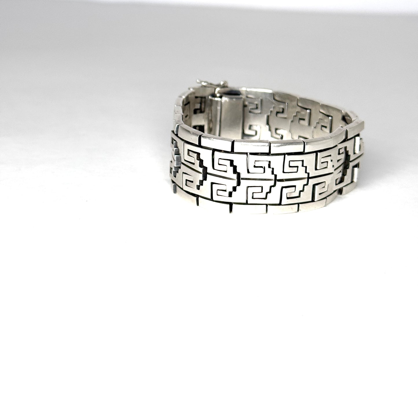 Vintage Aztec craftsmanship  925 Sterling Silver Taxco Design Bracelet