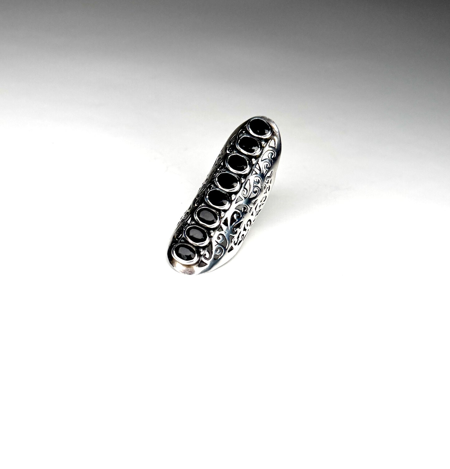 925 India Black Onyx Knuckle Ring Size 8