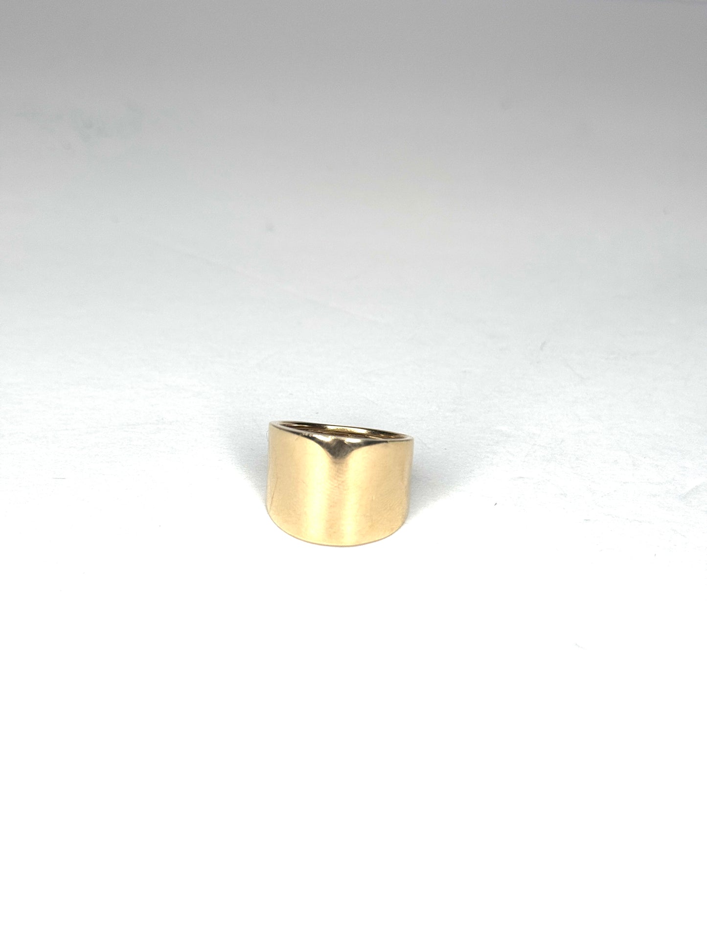 14K Yellow Gold Cigar wide band ring Size 7